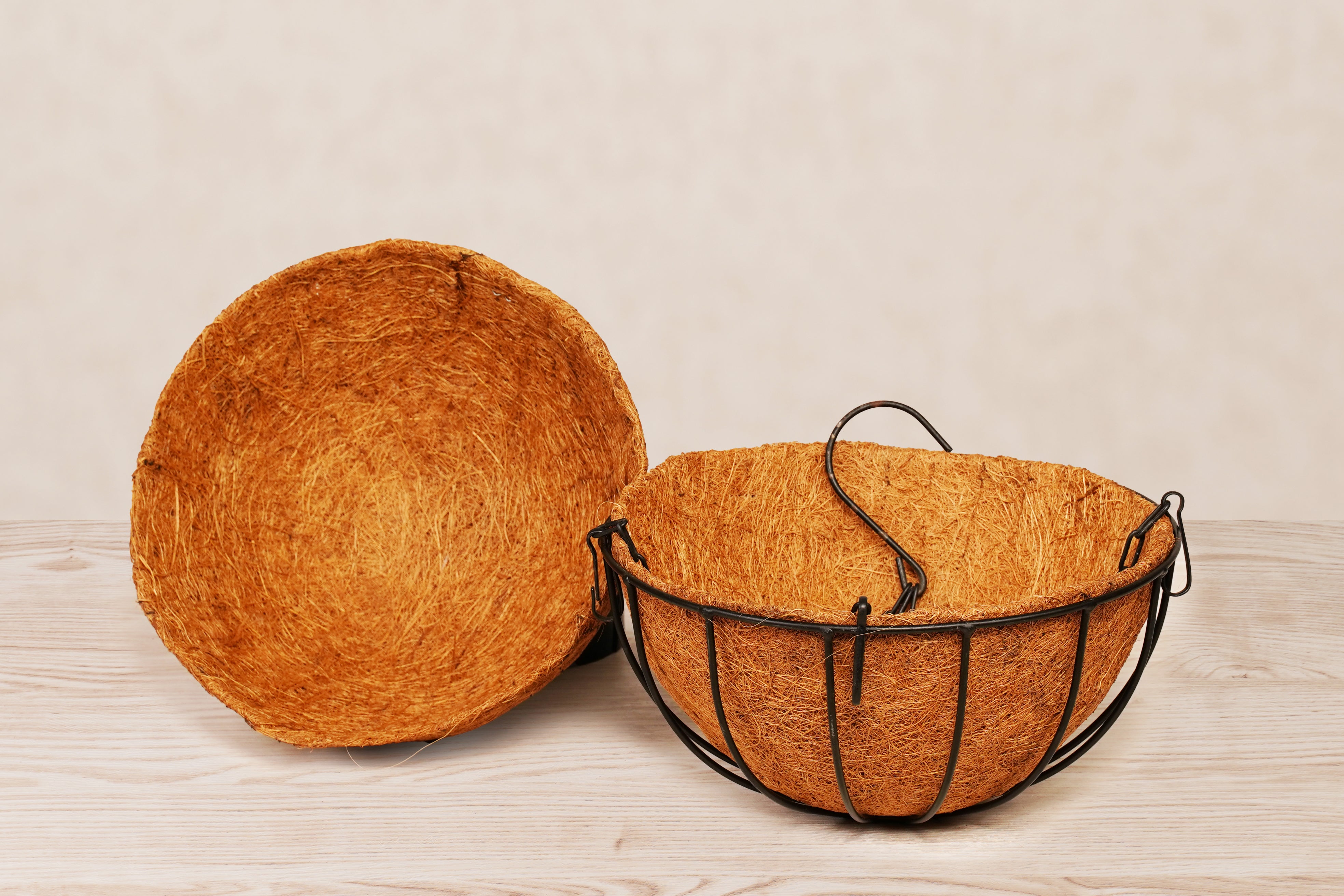 10"/25cm Metal Hanging Basket with Coir Liner and Chain