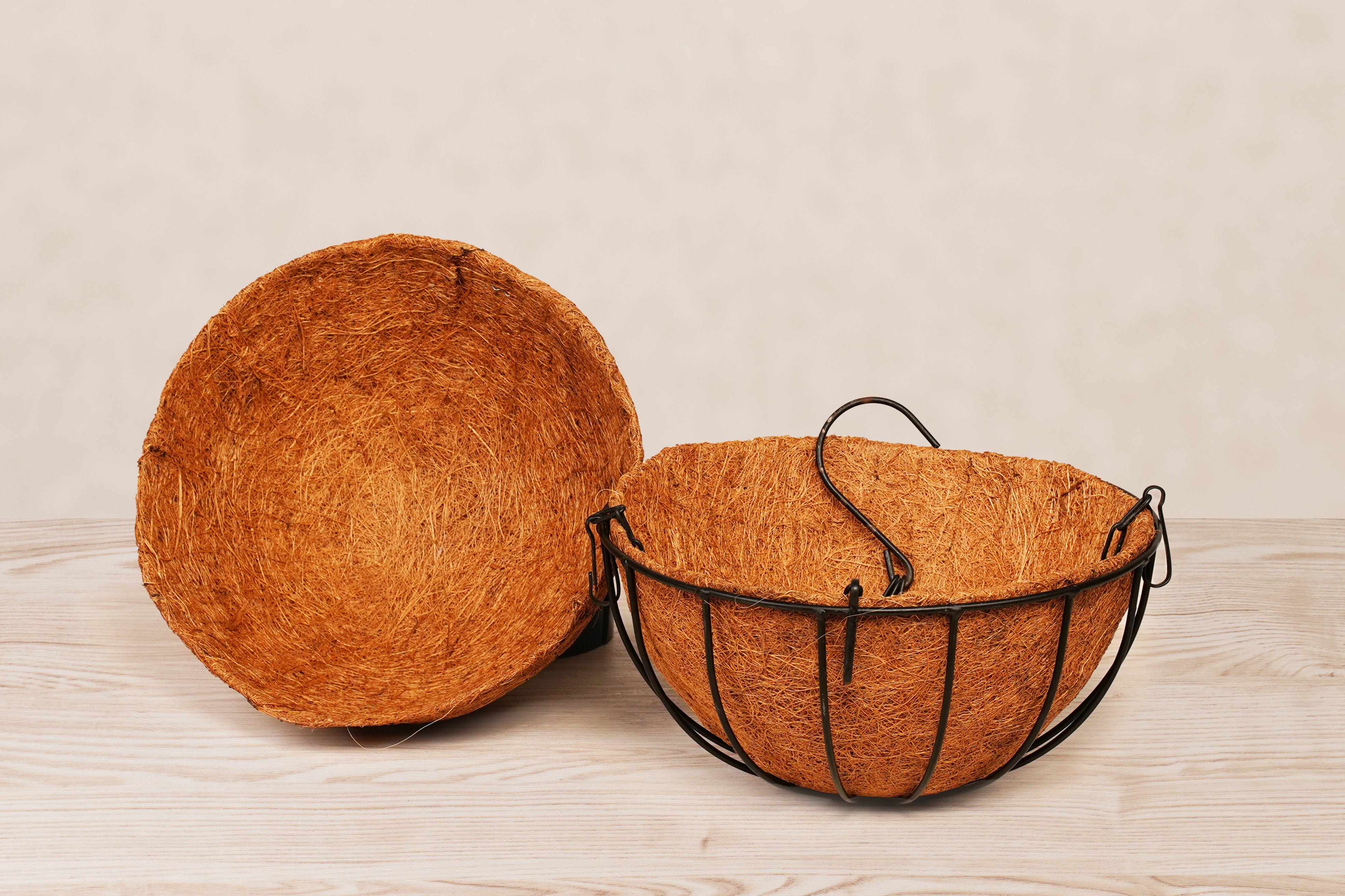 16"/40cm Metal Hanging Basket with Coir Liner and Chain